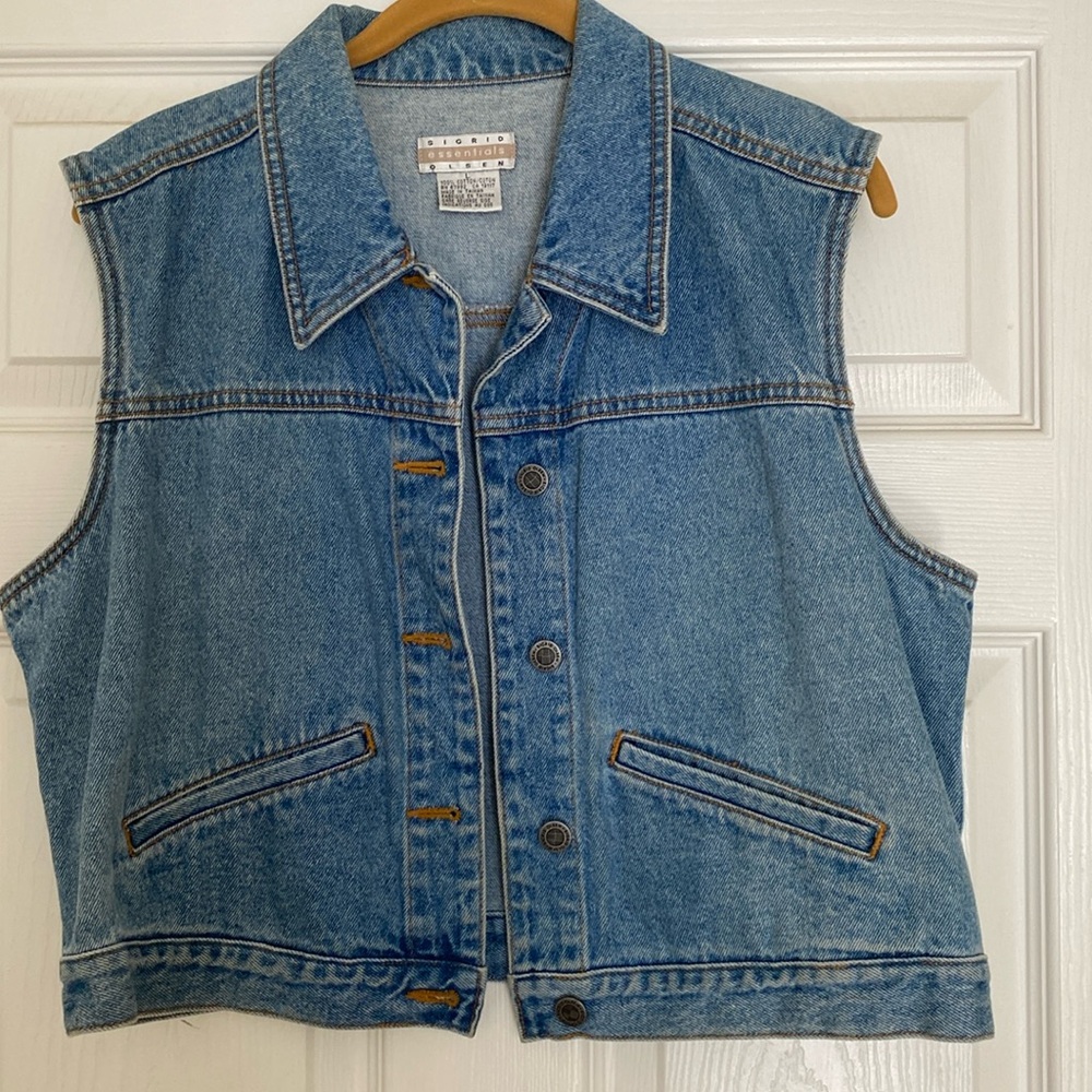 Denim Jacket Sleeveless. Sigrid Olsen Essentials. Large. $20.